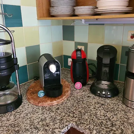 Oceanfront - 8 Rooms, 2 Kitchens With Pool, Billiard Table And Beach-volleyball Court Carvoeiro (Lagoa)