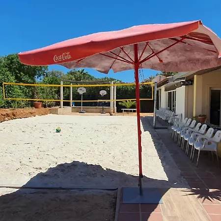 Oceanfront - 8 Rooms, 2 Kitchens With Pool, Billiard Table And Beach-volleyball Court Villa