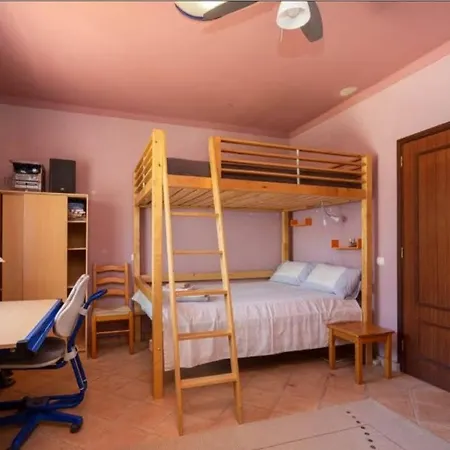 Villa Oceanfront - 8 Rooms, 2 Kitchens With Pool, Billiard Table And Beach-volleyball Court Carvoeiro (Lagoa)