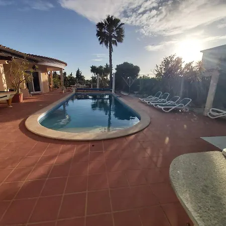 Oceanfront - 8 Rooms, 2 Kitchens With Pool, Billiard Table And Beach-volleyball Court Villa Carvoeiro (Lagoa)