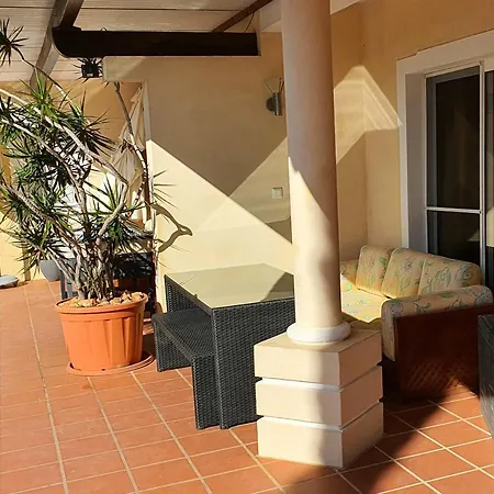 Oceanfront - 8 Rooms, 2 Kitchens With Pool, Billiard Table And Beach-volleyball Court * Carvoeiro (Lagoa)