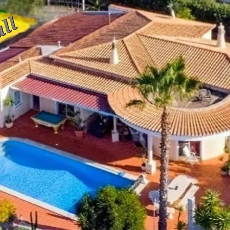 Algarve One - 8 Rooms, 2 Kitchens, Private Pool, Billiard Table And Beach-Volleyball Court *