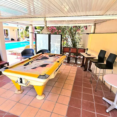 Algarve One - 8 Rooms, 2 Kitchens, Private Pool, Billiard Table And Beach-Volleyball Court * 카르보에이루