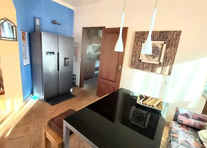 Oceanfront - 8 Rooms, 2 Kitchens With Pool, Billiard Table And Beach-volleyball Court Carvoeiro