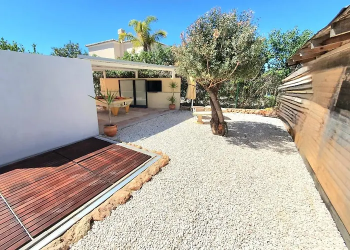 Oceanfront - 8 Rooms, 2 Kitchens With Pool, Billiard Table And Beach-volleyball Court Villa Carvoeiro