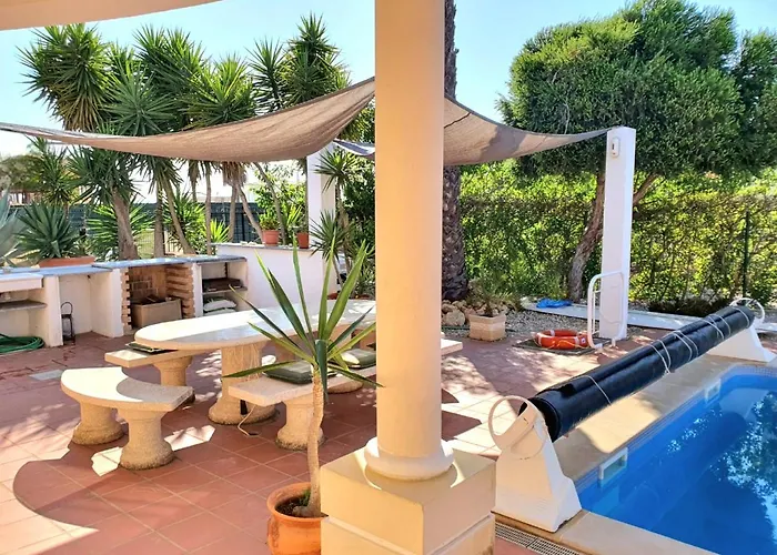 Oceanfront - 8 Rooms, 2 Kitchens With Pool, Billiard Table And Beach-volleyball Court Villa Carvoeiro